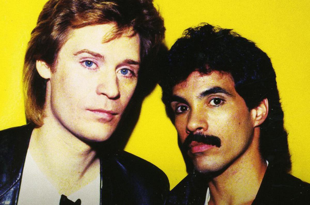 Hall and oates haulin oates