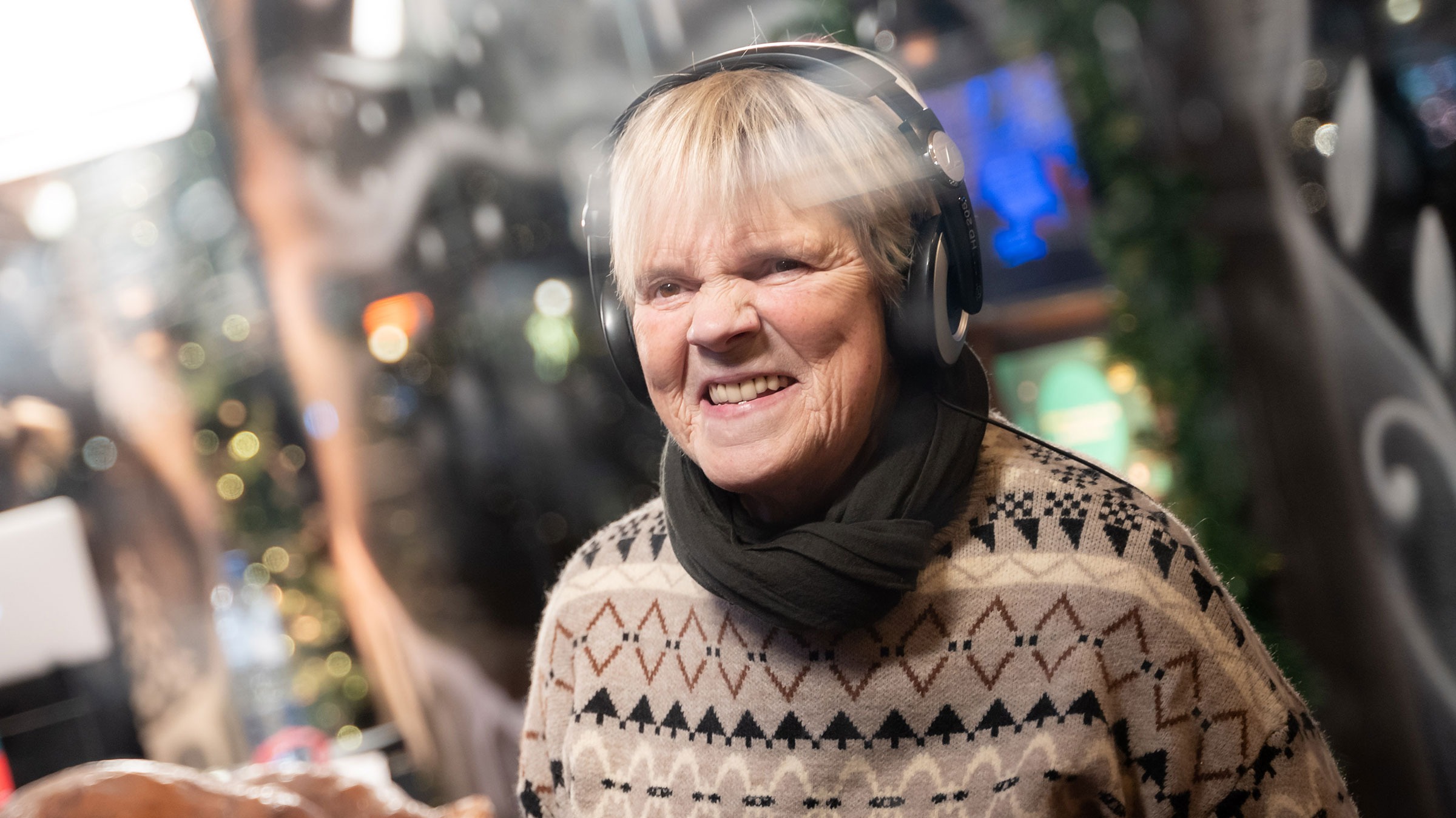 Margriet Hermans: "Je moet niet ongeopend terug naar de hemel gaan" Joe 90 margriet