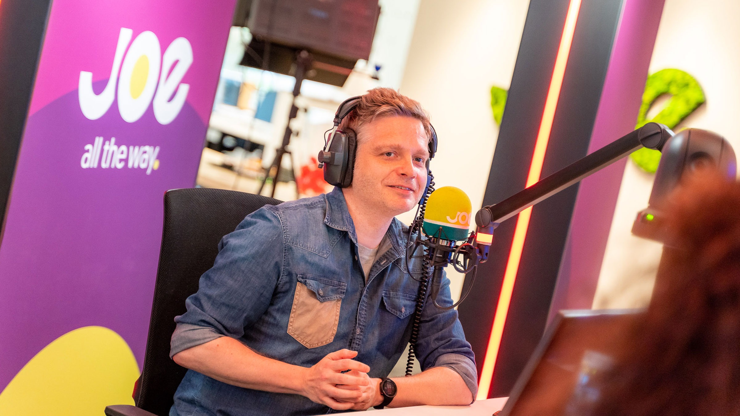 Kippenvel! Udo brengt 'Zielsveel Van Jou' en 'Voorbij' live Joe udo