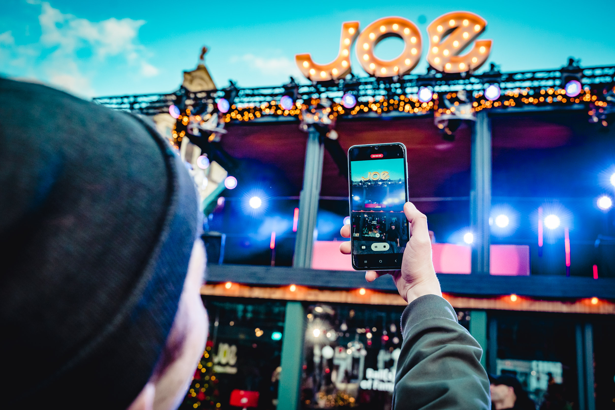 BartJan sluit het Joe Christmas House met een feestje op de Grote