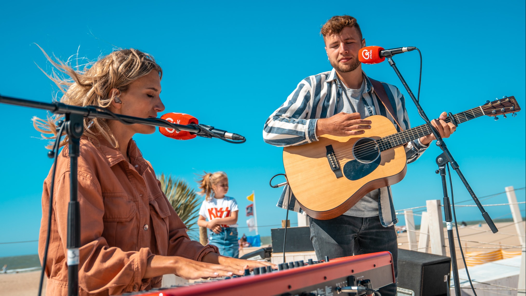 'Ik Blijf Thuis Voor Jou' muzikale boodschap van Suzan en ...