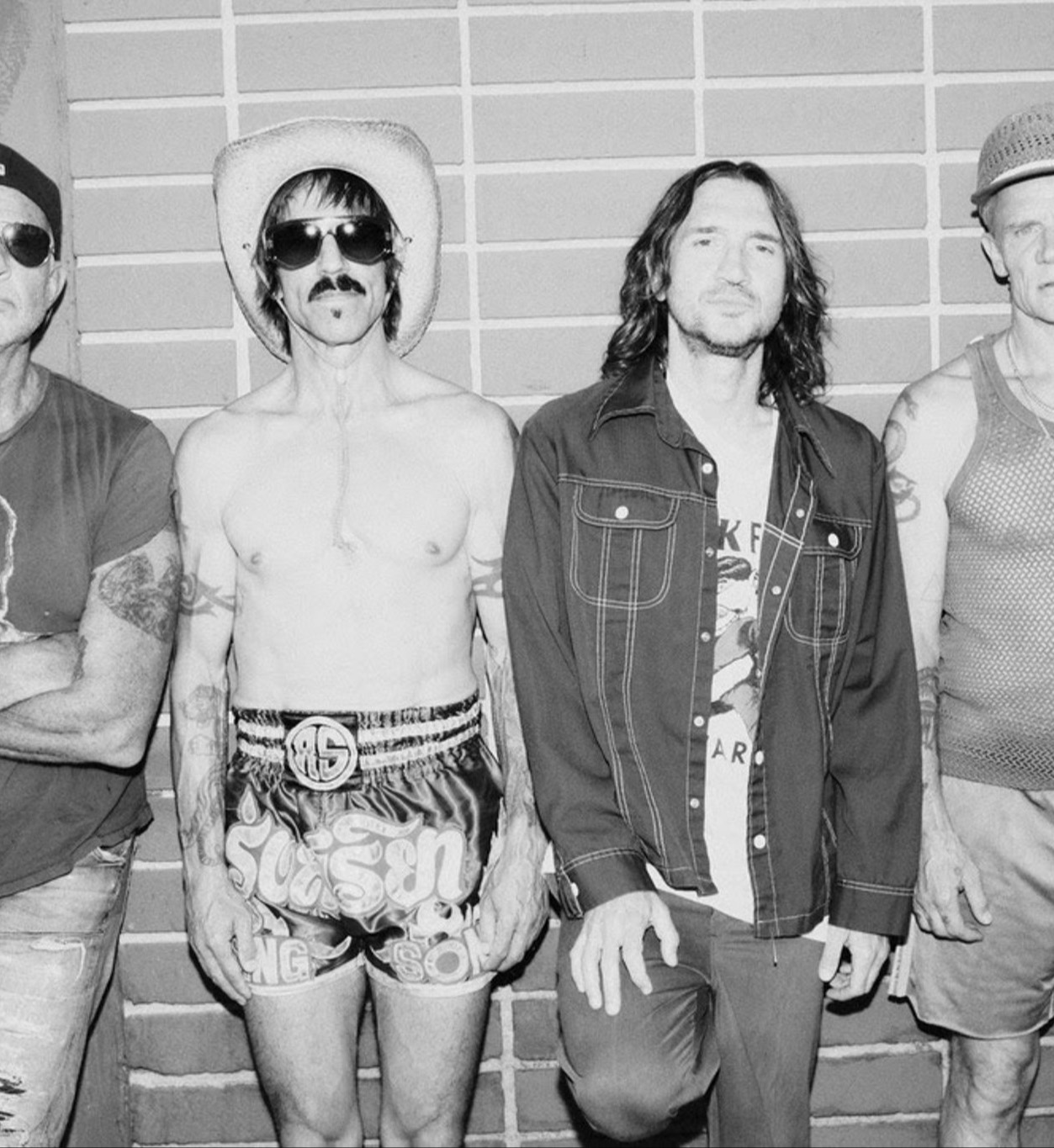 Red hot chili peppers 2022