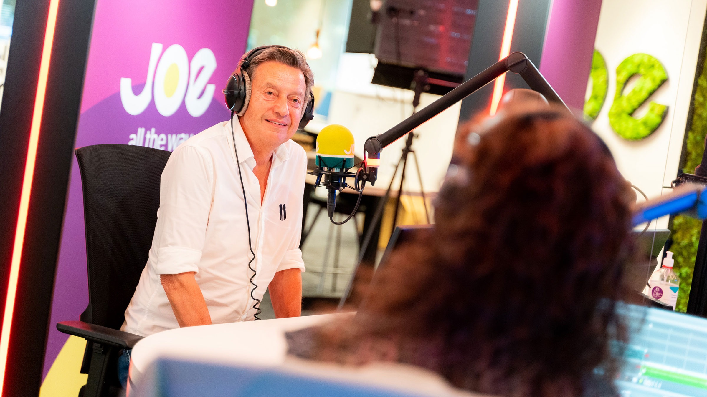 Willy Sommers voelt zich 'Als Een Leeuw In Een Kooi' bij Sven & Anke Joe willysommers stad