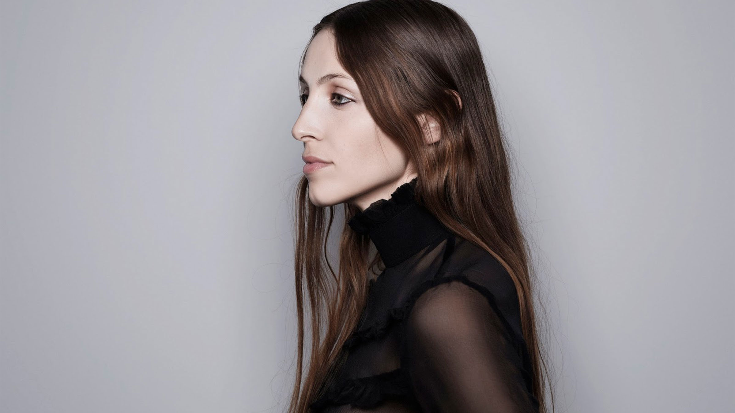 Sennek reist naar Israël voor Eurovision pre-show Sennek home