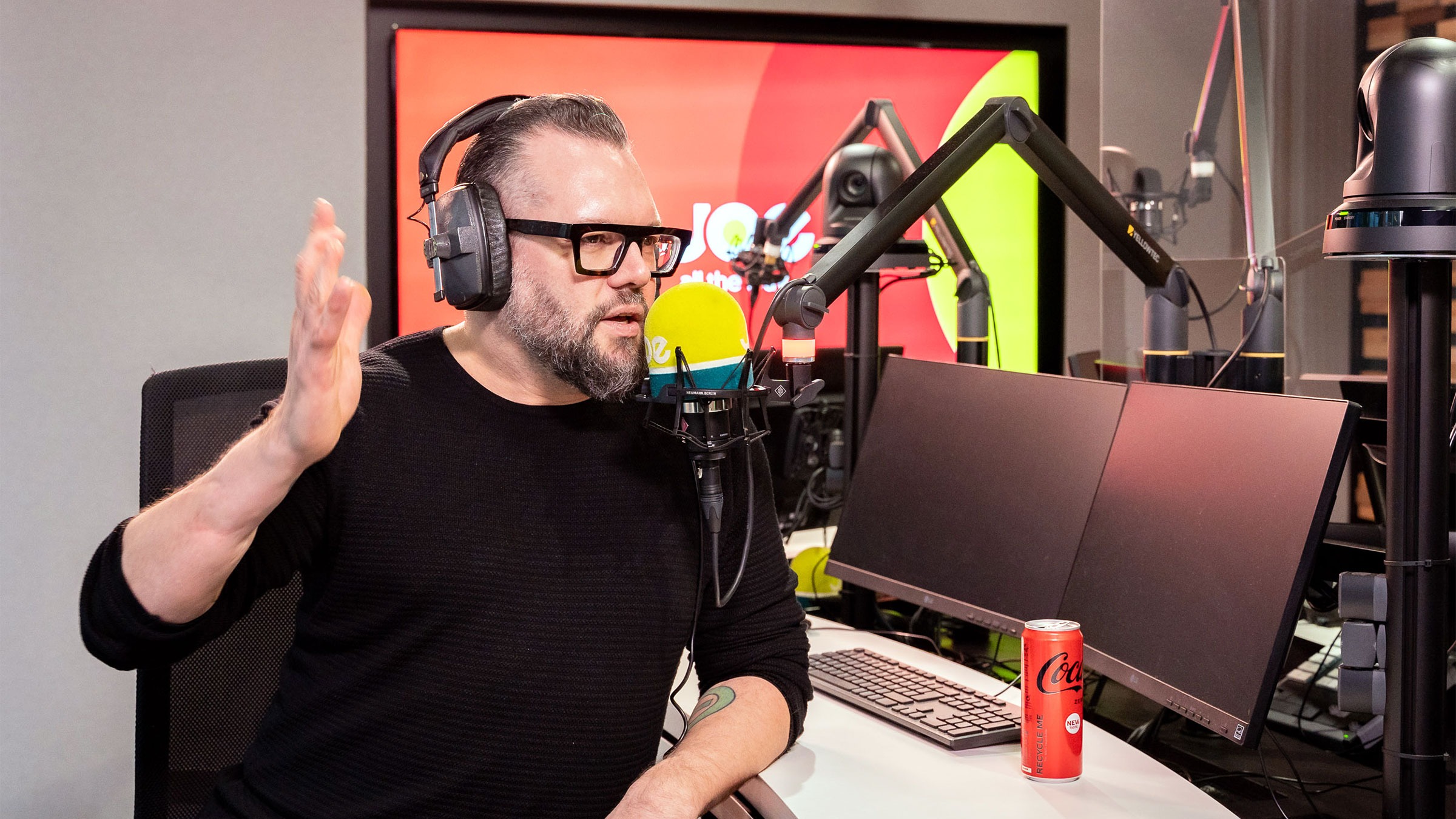 Alex Agnew: "Als je niet populair bent bij de vrouwen dan moet je ze laten lachen" Joe zotgedraaid alexagnew 1