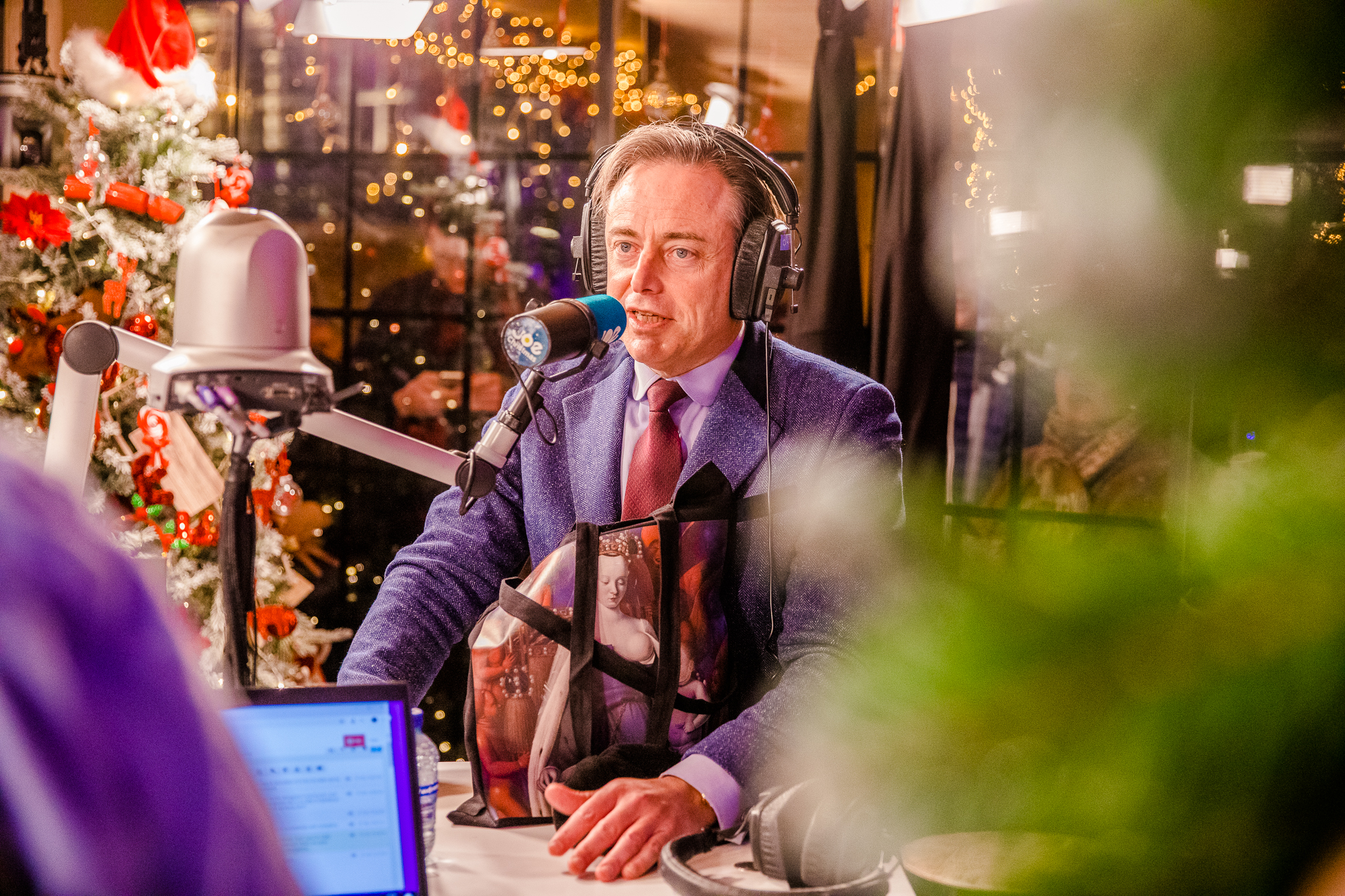 Bart De Wever opende officieel ons Joe Christmas House! JOE