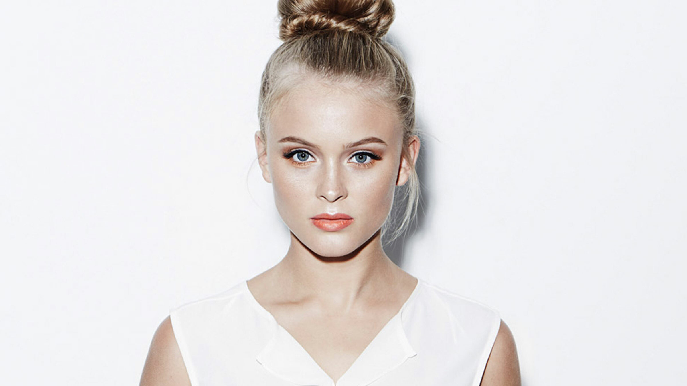 Check de nieuwe Zara Larsson - Qmusic